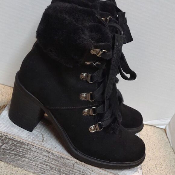 👍 Target Boots Size  6.    Bin- S3 - Picture 3 of 5